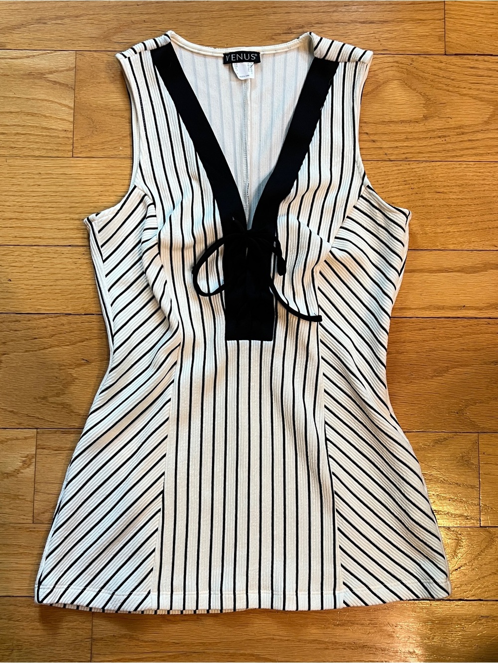 VENUS Black & White Striped Sleeveless Tie-Front V-Neck Tank